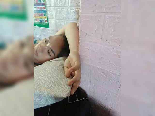 hornylittleprincess69 webcam