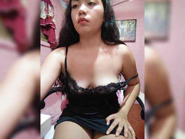 hornylittleprincess69