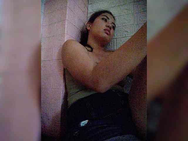 hornylittleprincess69