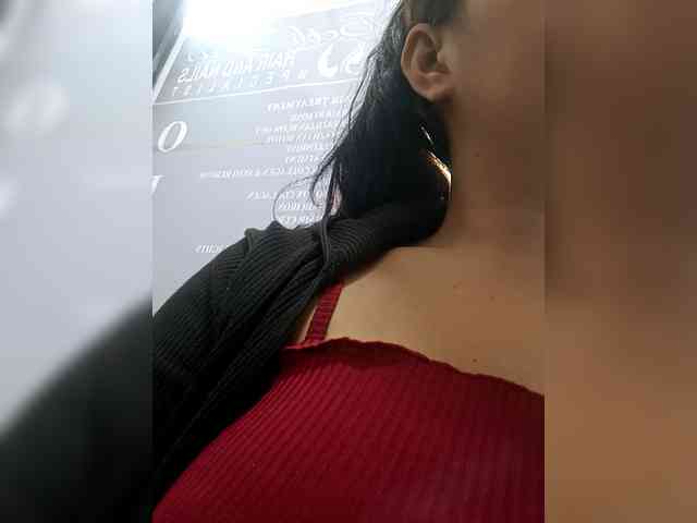 hornylittleprincess69