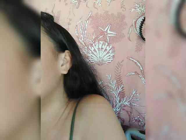 hornylittleprincess69 webcam