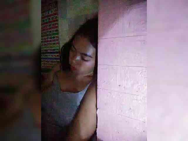 hornylittleprincess69 webcam