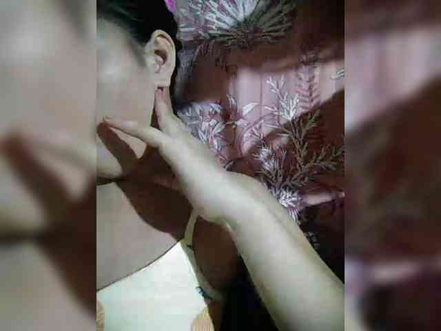 hornylittleprincess69 webcam