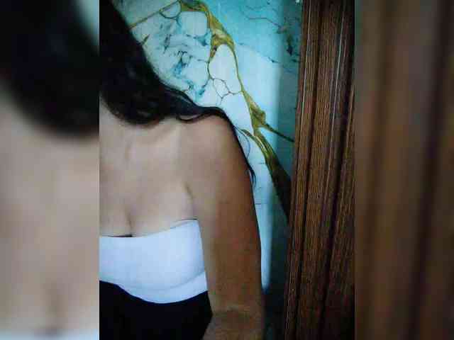 hornylittleprincess69
