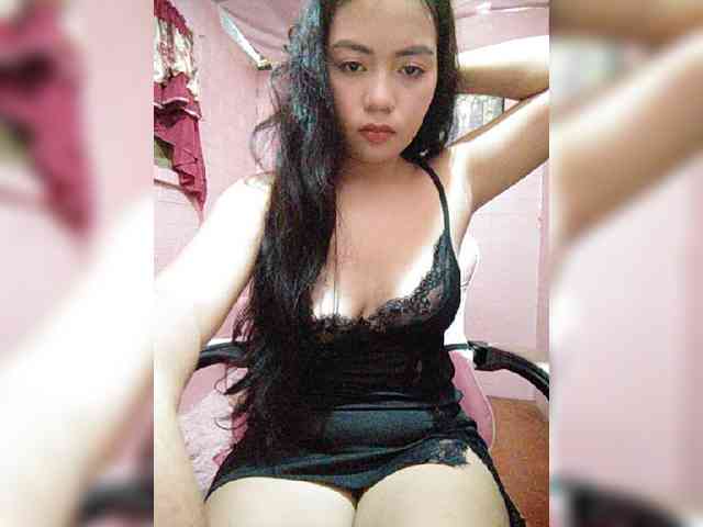 hornylittleprincess69