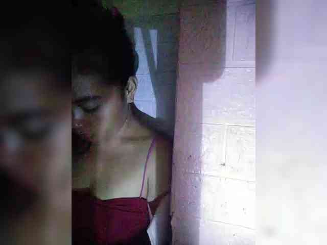 hornylittleprincess69 webcam