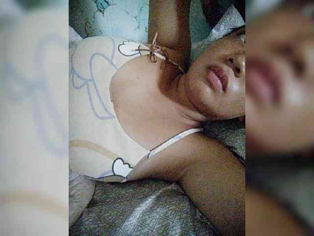 hornylittleprincess69 webcam