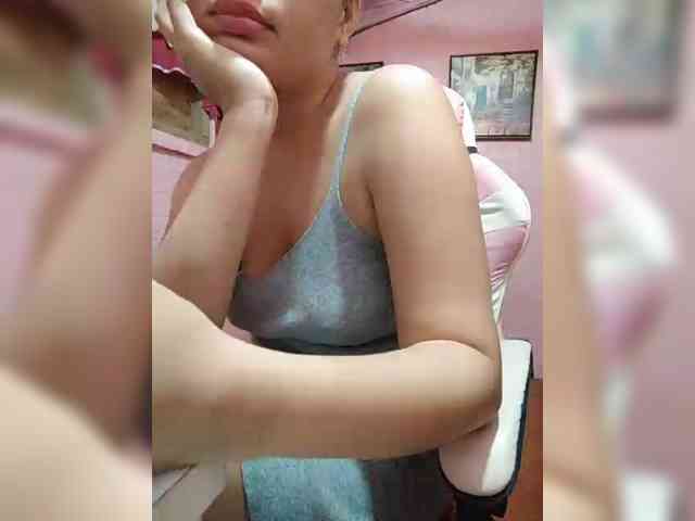 hornylittleprincess69 webcam