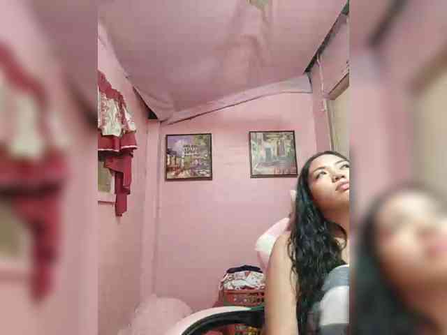 hornylittleprincess69 webcam