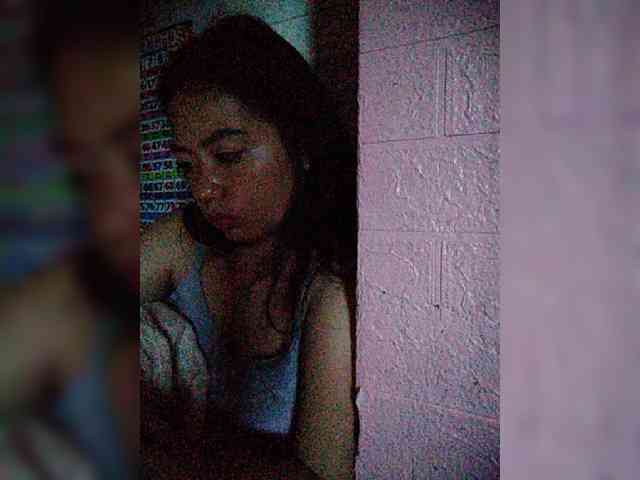 hornylittleprincess69