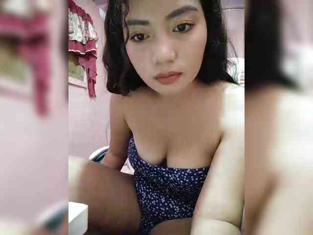 hornylittleprincess69 webcam