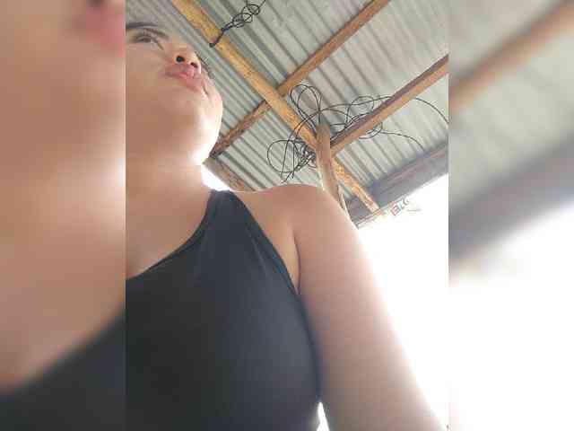 hornylittleprincess69 webcam