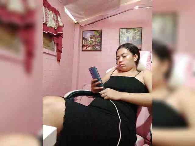 hornylittleprincess69