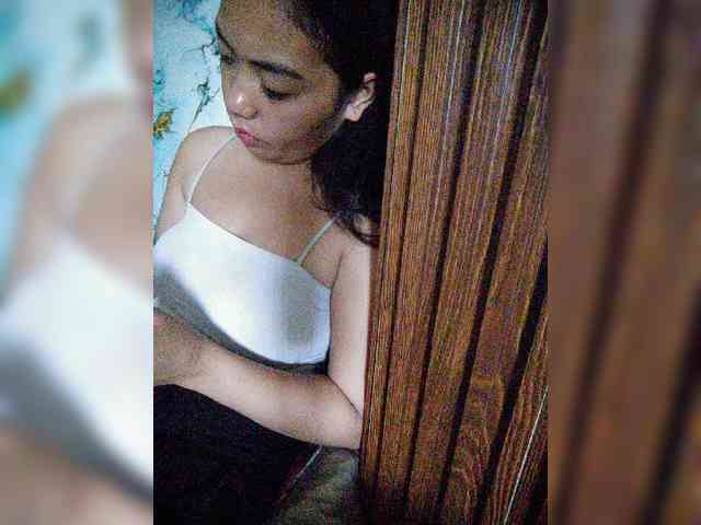hornylittleprincess69