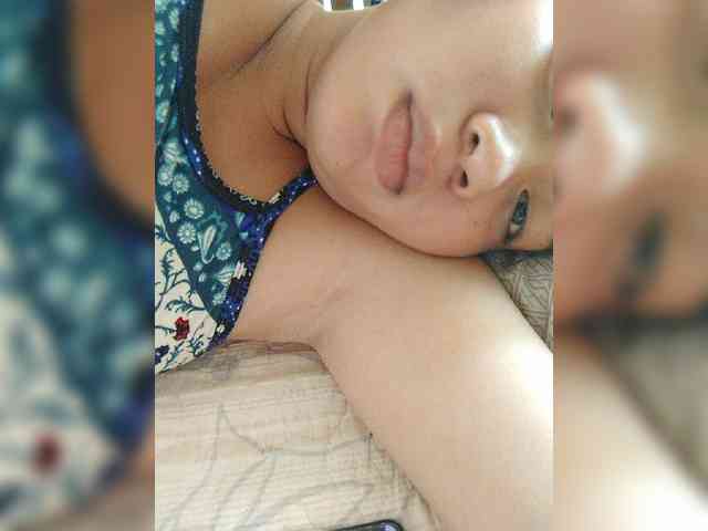 hornylittleprincess69 webcam