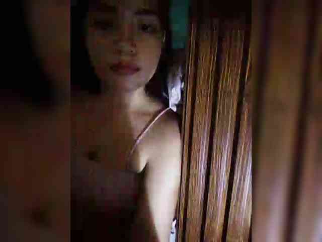 hornylittleprincess69
