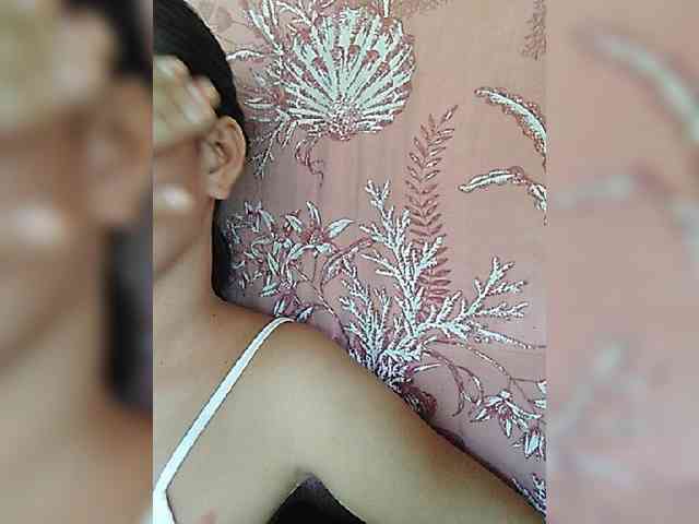 hornylittleprincess69 webcam