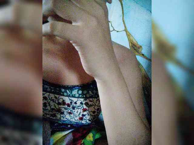 hornylittleprincess69 webcam