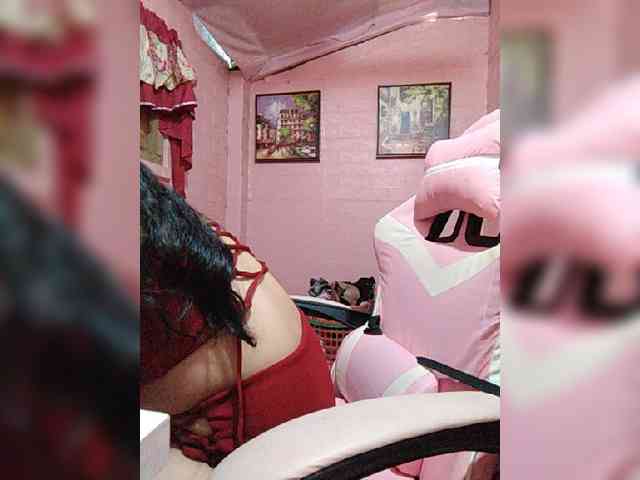 hornylittleprincess69 webcam