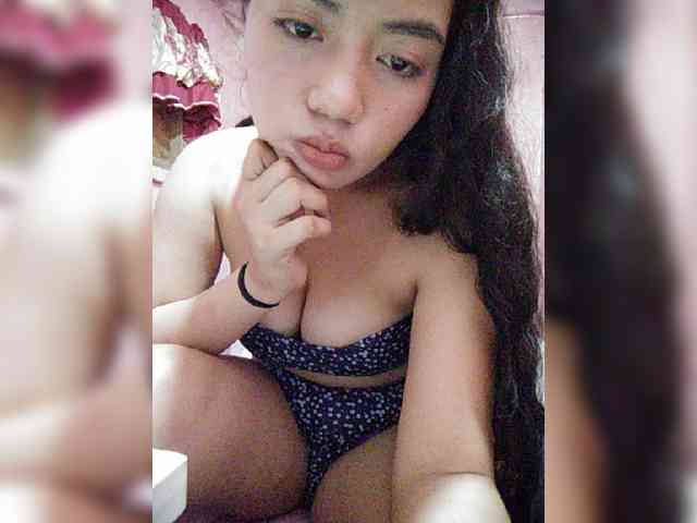 hornylittleprincess69 webcam