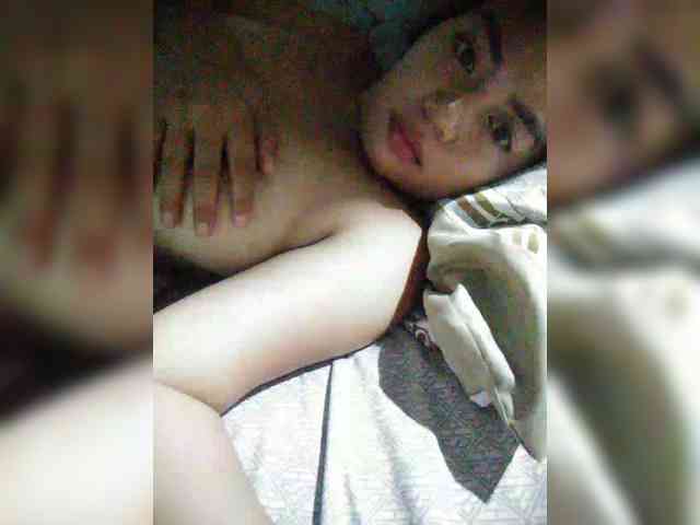hornylittleprincess69 webcam