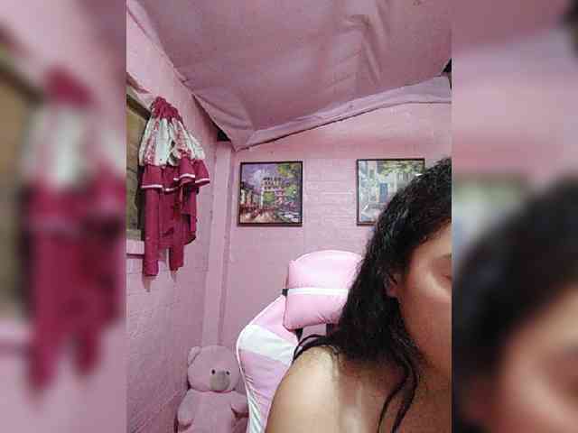 hornylittleprincess69 webcam