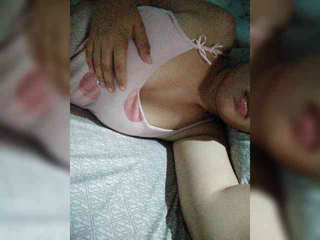 hornylittleprincess69 webcam