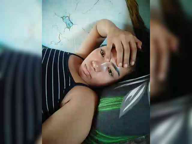 hornylittleprincess69 webcam