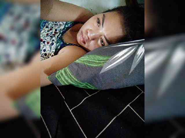 hornylittleprincess69 webcam