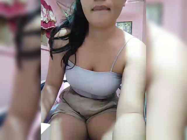hornylittleprincess69 webcam