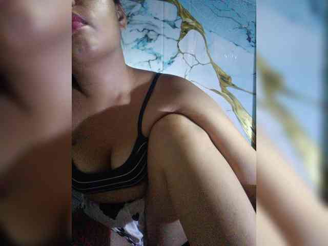 hornylittleprincess69