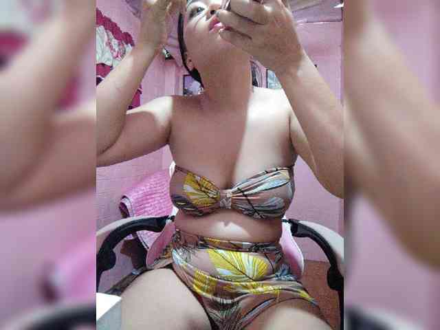 hornylittleprincess69