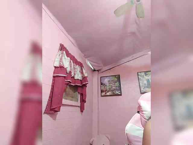 hornylittleprincess69