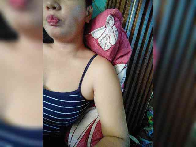 hornylittleprincess69 webcam