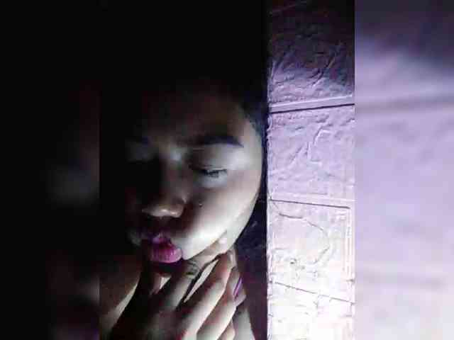 hornylittleprincess69 webcam