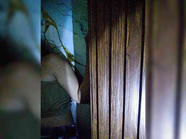 hornylittleprincess69