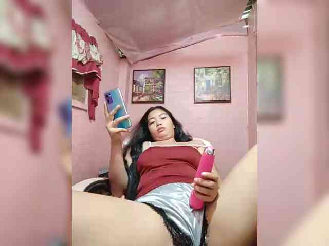 hornylittleprincess69