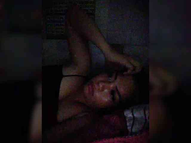 hornylittleprincess69