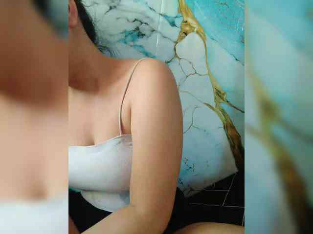 hornylittleprincess69