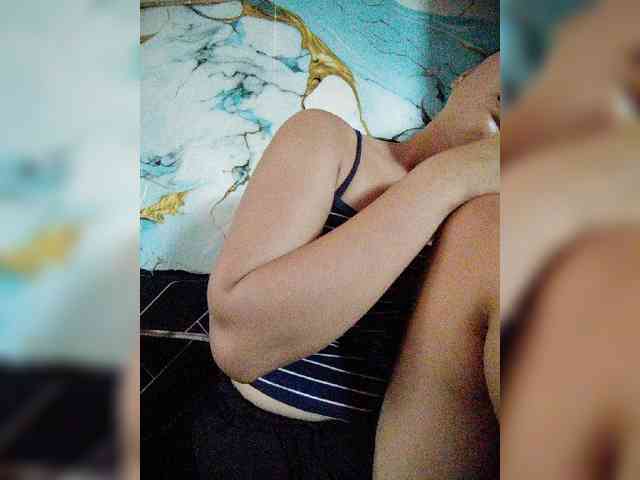 hornylittleprincess69