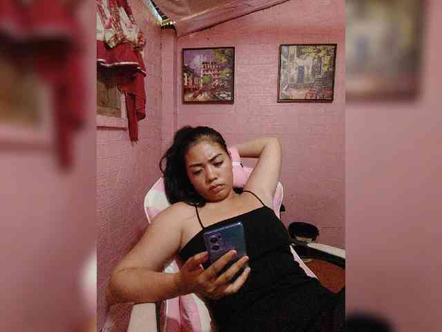 hornylittleprincess69 webcam