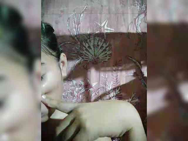 hornylittleprincess69 webcam