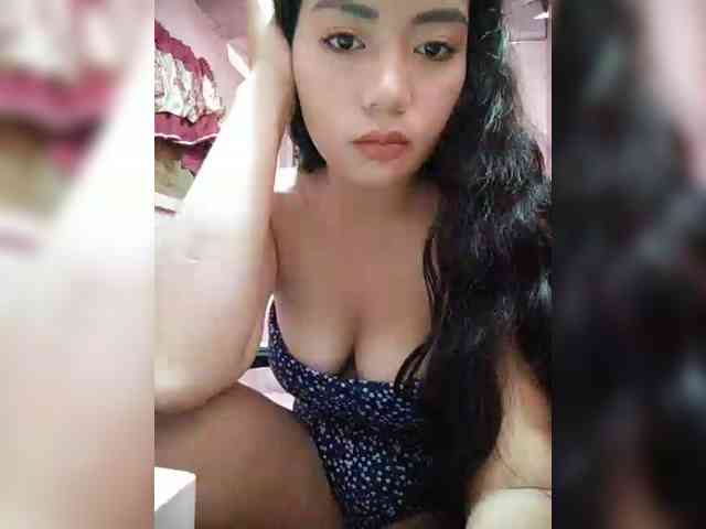hornylittleprincess69 webcam