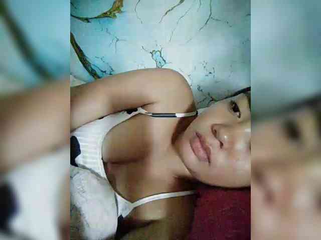 hornylittleprincess69 webcam