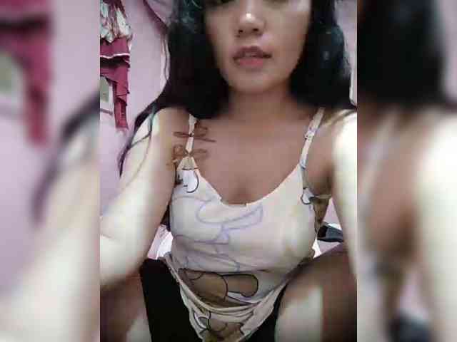 hornylittleprincess69 webcam