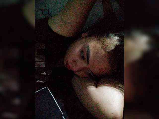 hornylittleprincess69 webcam