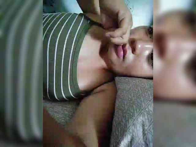 Model: hornylittleprincess69