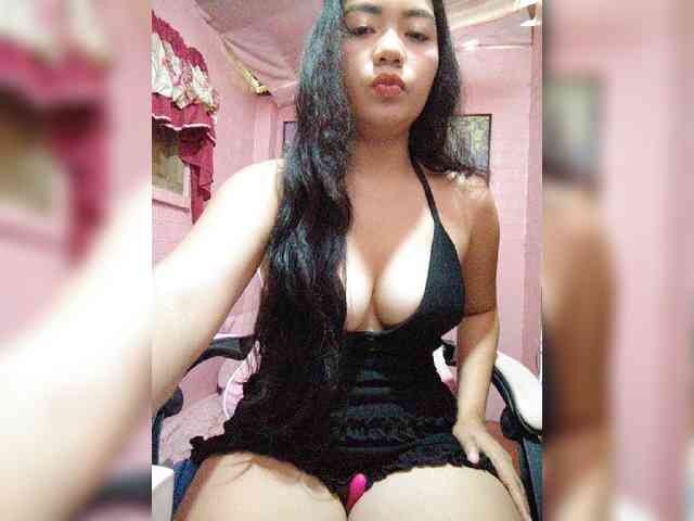 hornylittleprincess69
