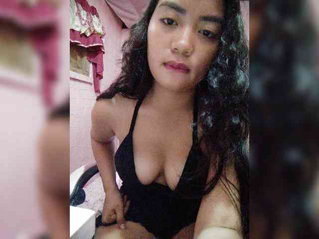hornylittleprincess69 webcam