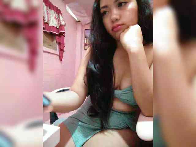 hornylittleprincess69